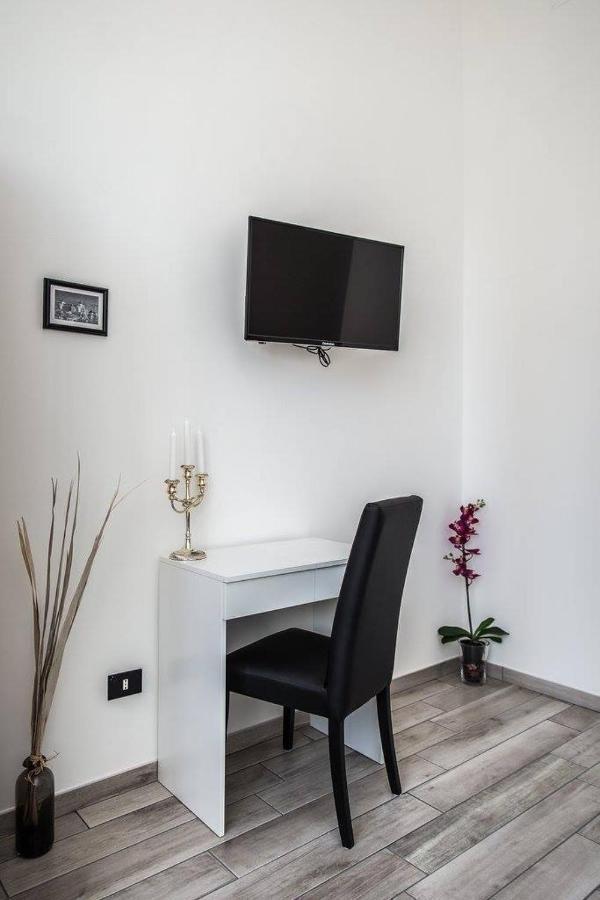 Lazy Gio Guest House โรม ภายนอก รูปภาพ